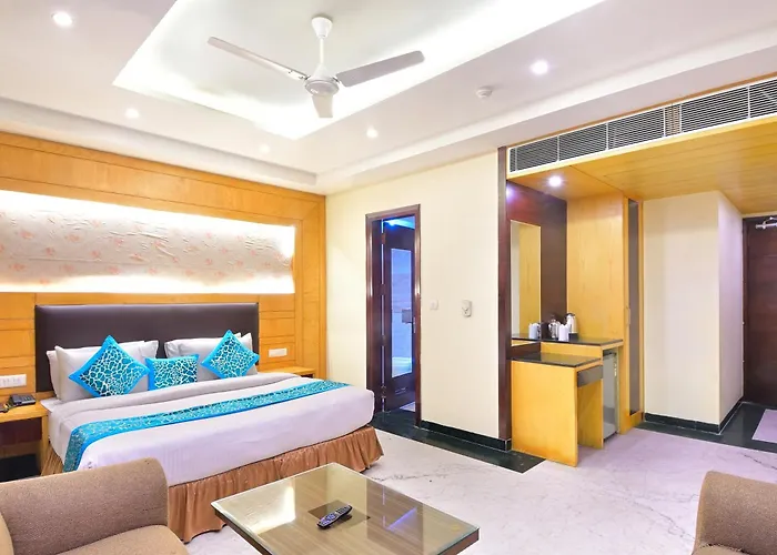 Hotel Hari Piorko Grand - 2 Min From New Delhi Railway Station
